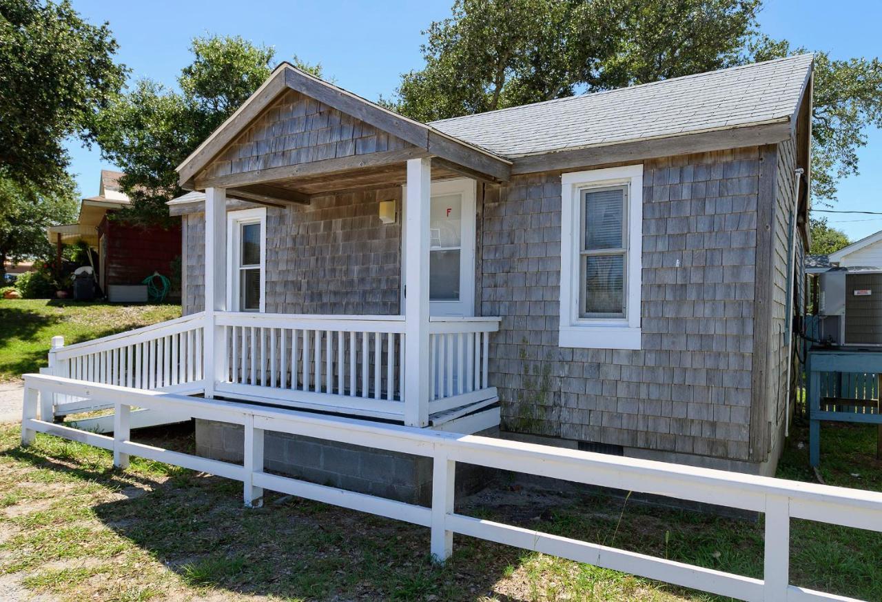 Outer Banks Motel - Village Accommodations バクストン エクステリア 写真