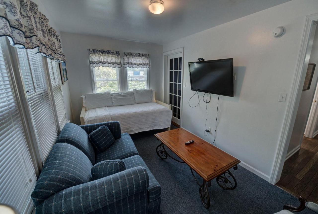 Outer Banks Motel - Village Accommodations バクストン エクステリア 写真
