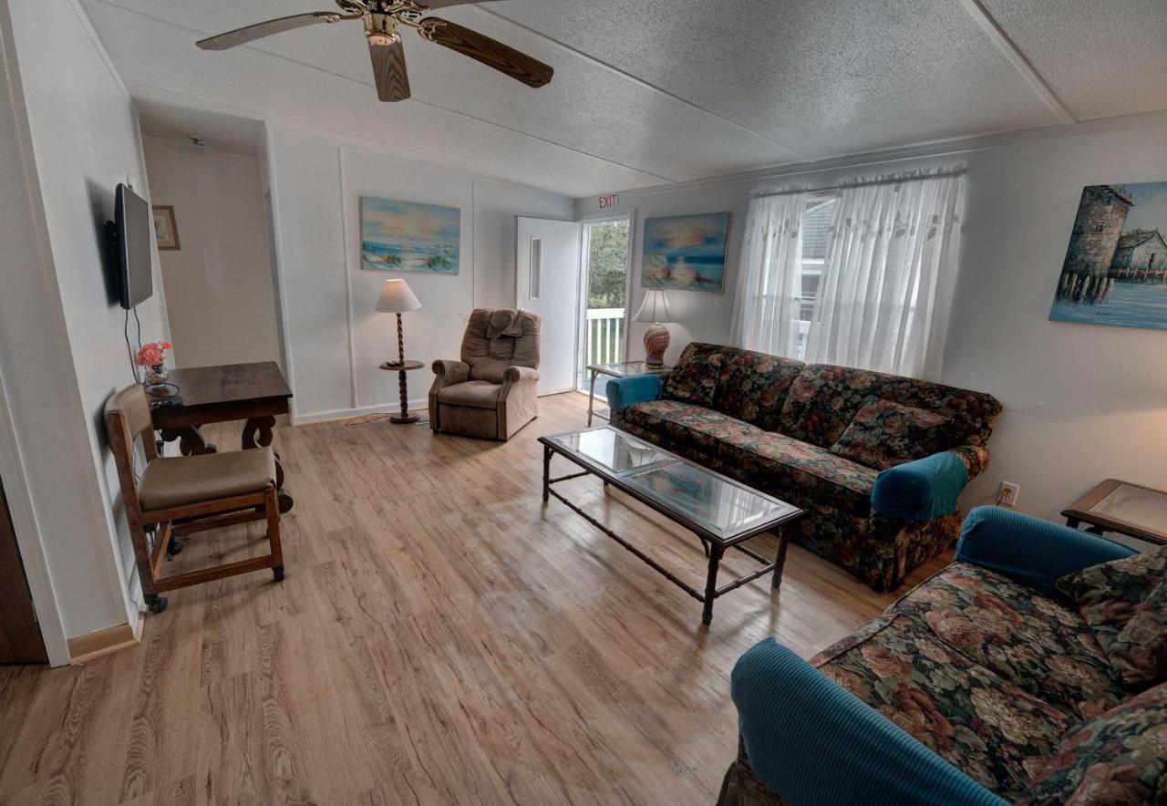 Outer Banks Motel - Village Accommodations バクストン エクステリア 写真