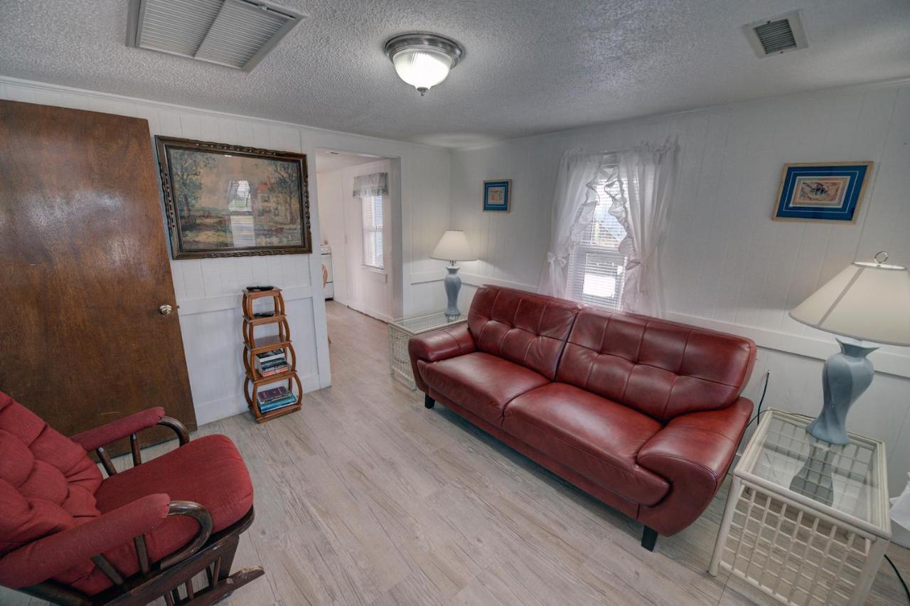 Outer Banks Motel - Village Accommodations バクストン エクステリア 写真