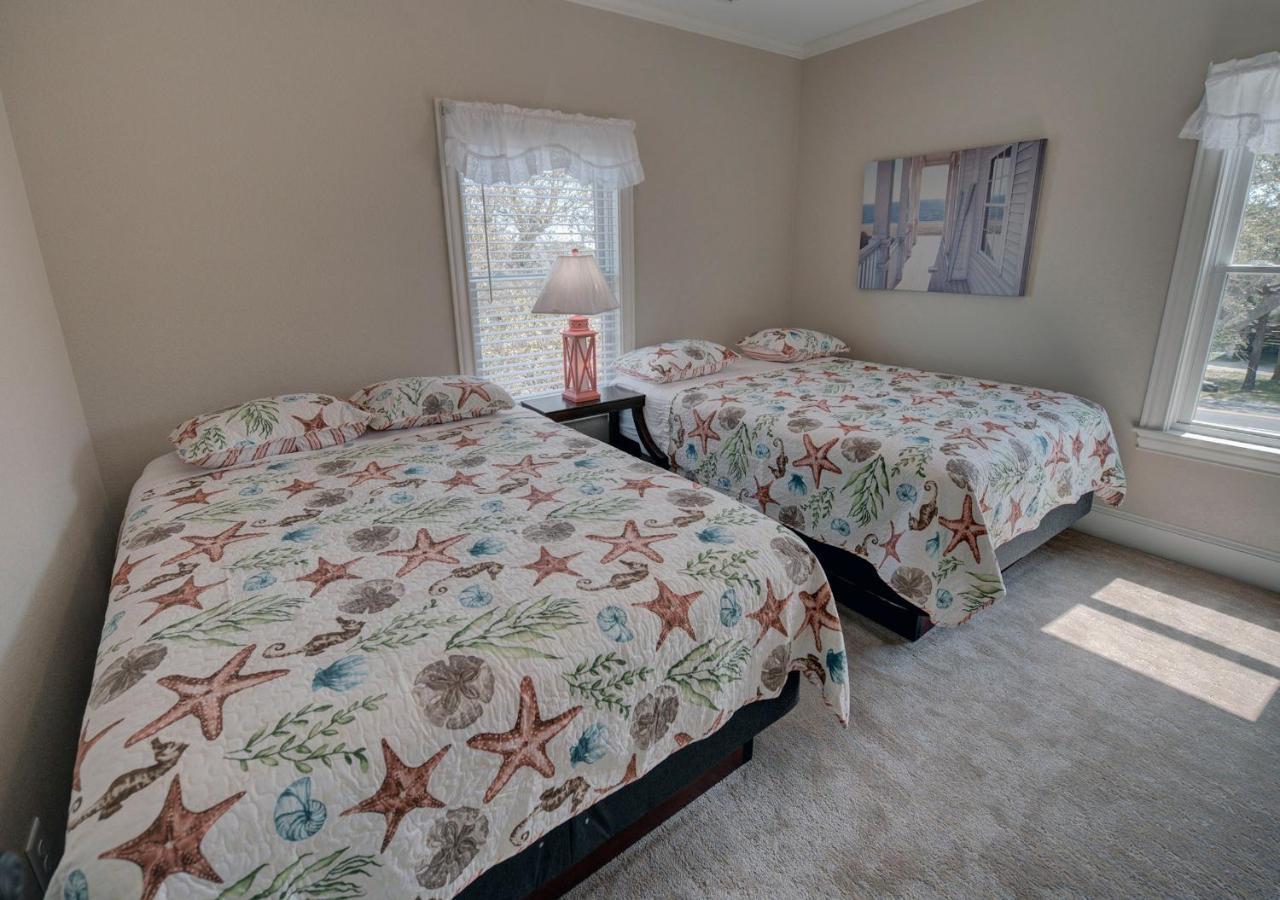 Outer Banks Motel - Village Accommodations バクストン エクステリア 写真